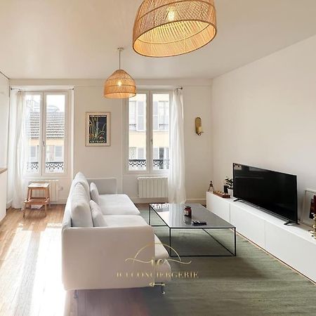 Le Petit Saint Louis Apartment Versailles Exterior photo
