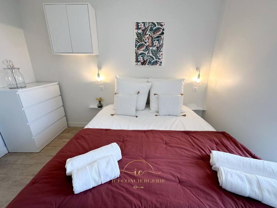 Le Petit Saint Louis Apartment Versailles Exterior photo